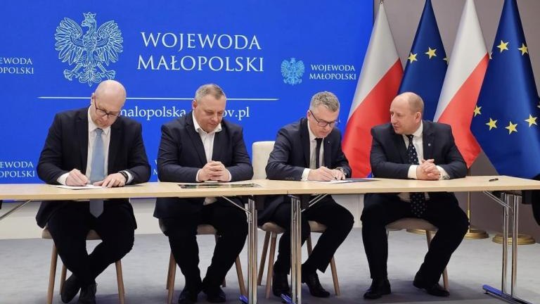 15 mln na komunikacja_autobusowa -  zielone autobusy to rowniez przyszlosc komunikacyjna dla Miasta i Gminy Wieliczka-001.jpg