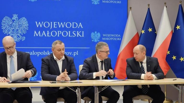 15 mln na komunikacja_autobusowa -  zielone autobusy to rowniez przyszlosc komunikacyjna dla Miasta i Gminy Wieliczka-005.jpg