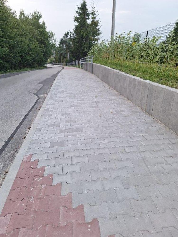 Przebudowa drogi gminnej nr 561067K w miejscowosci Byszyce gm Wieliczka-003.jpg