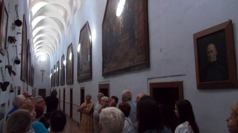 wycieczka KPW do opactwa klasztoru sw Wojciecha Benedyktynek w Staniatkach-008.jpg