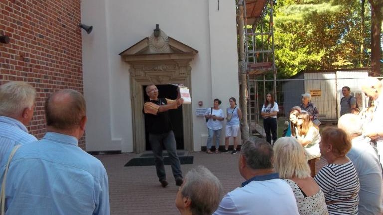 wycieczka KPW do opactwa klasztoru sw Wojciecha Benedyktynek w Staniatkach-020.jpg