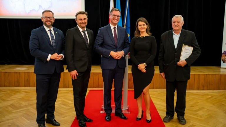 spotkanie burmistrza Rafal Sleczka z soltysami i przewodniczacymi zarzadow osiedli-034.jpg