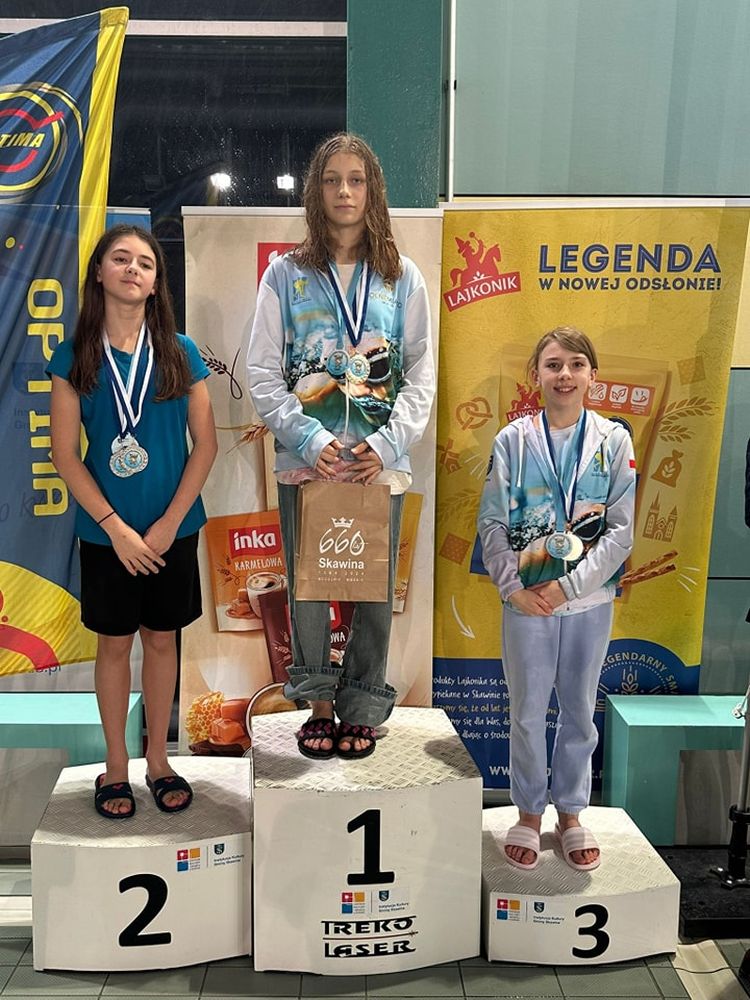 Solne Miasto Wieliczka - Klub Plywacki zawody w Skawinie zakonczyone 29 medalami-006.jpg