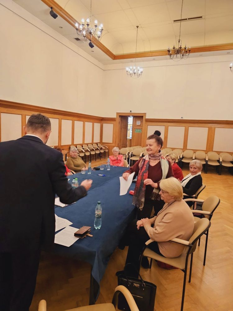 wybory do Gminnej Rady Seniorow w Wieliczce_1.jpg