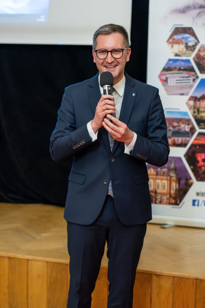spotkanie z nowo wybranymi soltysami oraz przewodniczacymi rad osiedli-040.jpg