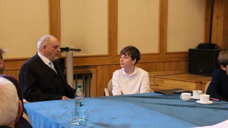 spotkanie Gminnej Rady Seniorow i Mlodziezowej Rady Miejskiej – dialog pokolen w wielickim magistracie-005.jpg