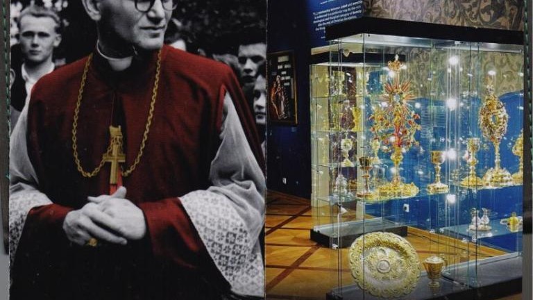 wycieczka stowarzyszenia Klub Przyjaciol Wieliczki do Muzeum Archidiecezjalnego w Krakowie-018.jpg