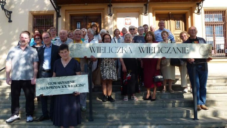 egzekucja 32 zydow z Wieliczki w Pawlikowicach dokonana przez Niemcow-006.jpg