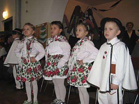 „Przedszkolaki razem kolędują”