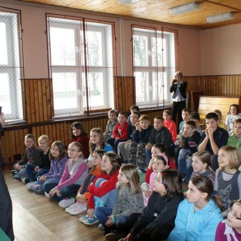Z „Wierszownikiem z podróży dookoła świata” Łukasza Dębskiego