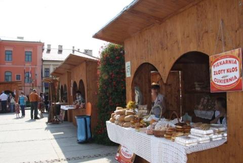 Kiermasz Wielickiej Izby Gospodarczej na Rynku Górnym w Wieliczce