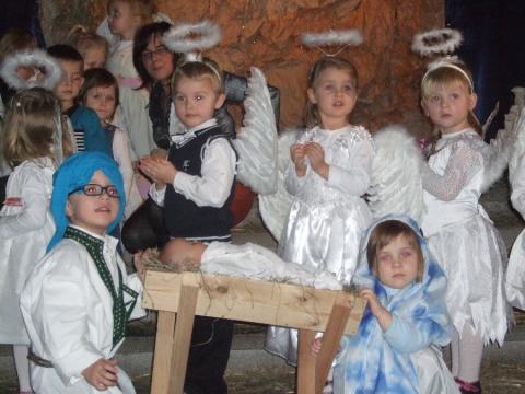 Kiermasz Świąteczny w szkole w Sierczy