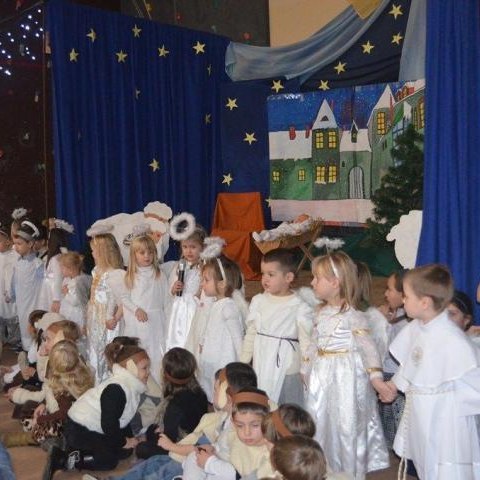 Kiermasz Świąteczny w Szkole Podstawowej w Sierczy